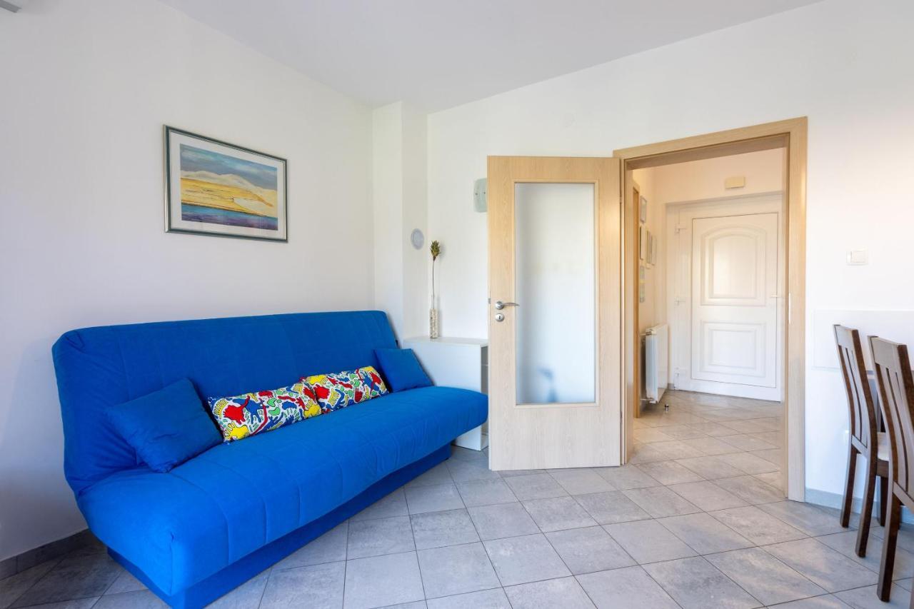 Apartments Vesna Malinska Ngoại thất bức ảnh