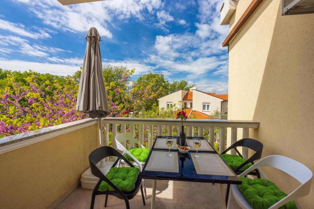 Apartments Vesna Malinska Ngoại thất bức ảnh