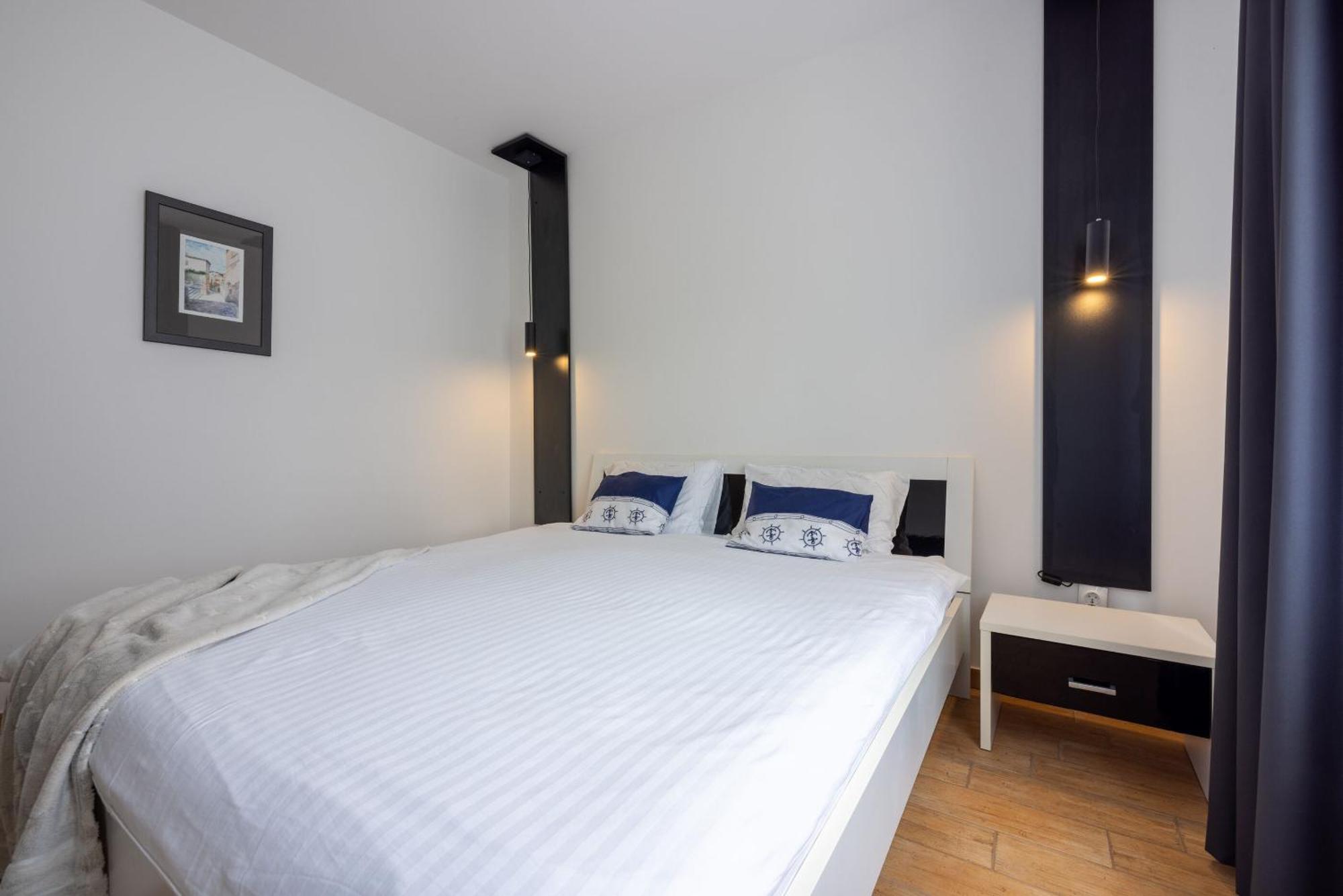 Apartments Vesna Malinska Ngoại thất bức ảnh